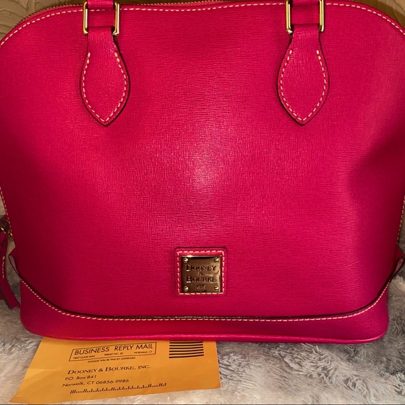 🚨 Authentic Dooney and Bourke Satchel🚨 - Picture 1 of 8